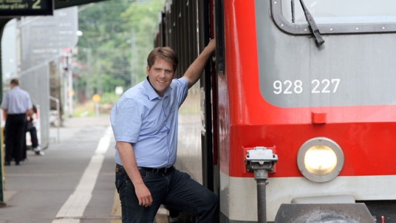 Erster Kreisbeigeordneter Marian Zachow setzt auch privat auf den ÖPNV