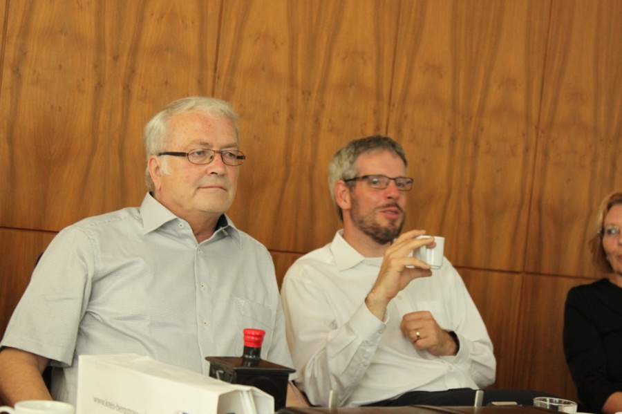 Werner Waßmuth gemeinsam mit Landrat Christian Engelhardt