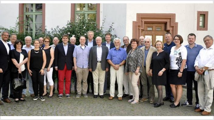 CDU-KREISTAGSFRAKTION AUF KLAUSURTAGUNG IN HEPPENHEIM – TREFFEN MIT ENGELHARDT ZUR WIRTSCHAFTSFÖRDERUNG